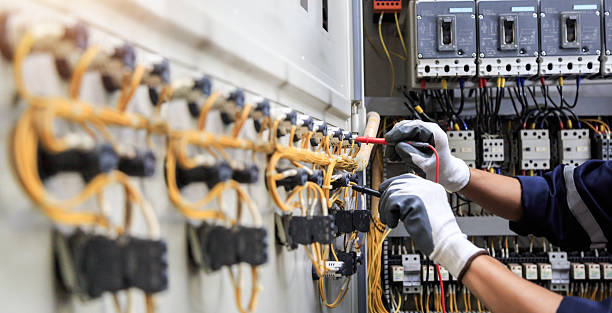 Professional Electrician technician working in Polk County County, NE